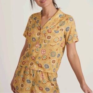 Ma­rine Lay­er Daydream Short Sleeve PJ Top Retro Hibiscus